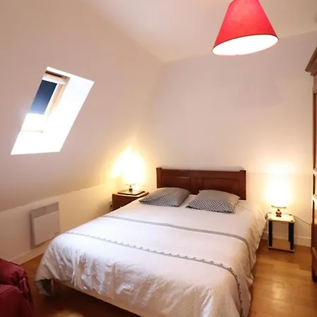 Ferienhaus Maison De Caractere Renovee, 3 Chambres, Jardin, Cheminee, Proche Vallee Du Lot Et Monts Du Cantal - Fr-1-742-260