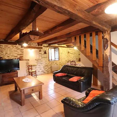 Maison De Caractere Renovee, 3 Chambres, Jardin, Cheminee, Proche Vallee Du Lot Et Monts Du Cantal - Fr-1-742-260 Ferienhaus Montsalvy