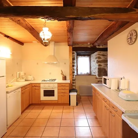 Maison De Caractere Renovee, 3 Chambres, Jardin, Cheminee, Proche Vallee Du Lot Et Monts Du Cantal - Fr-1-742-260 *